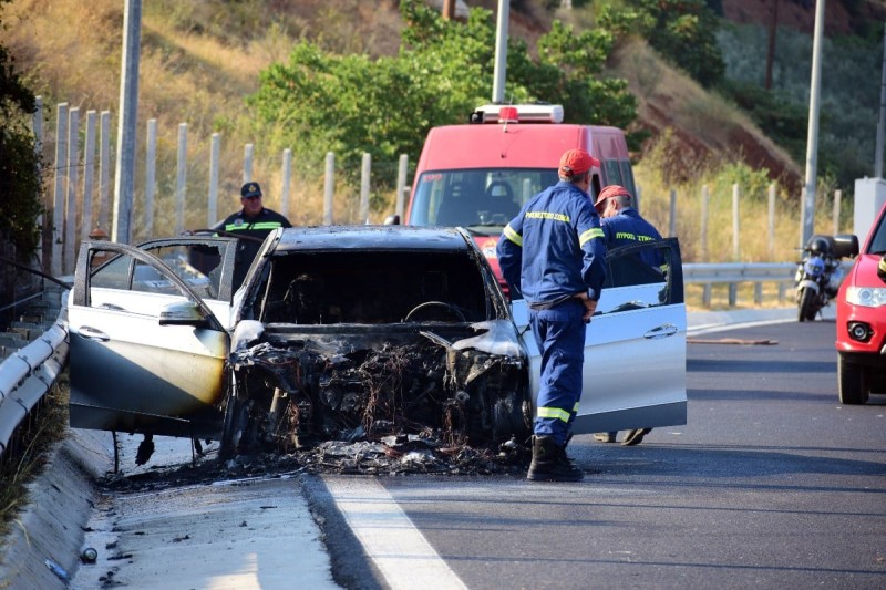 Φωτιά σε αυτοκίνητο με υγραέριο στην Εθνική 