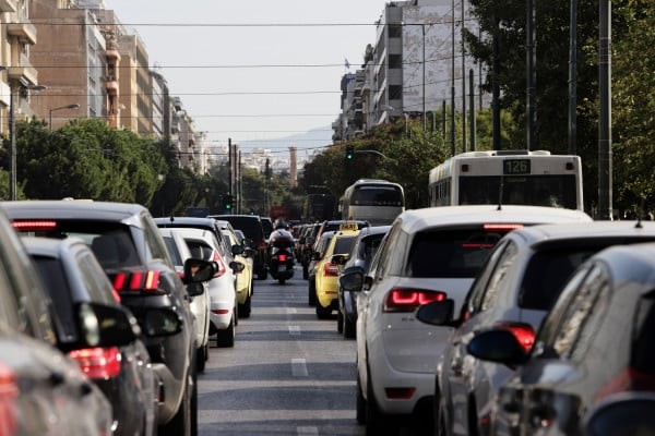 κίνηση αυτοκίνητα