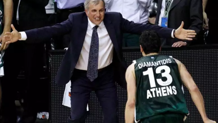 Το 6ο αστέρι, ο MVP Διαμαντίδης και η αγκαλιά με τον Ομπράντοβιτς