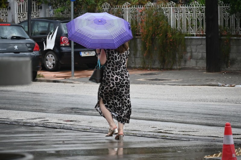 Καιρός: Ανατροπή δεδομένων το Σαββατοκύριακο με ισχυρές καταιγίδες και κεραυνούς - Νέο κύμα από Ιταλία έρχεται την Δευτέρα