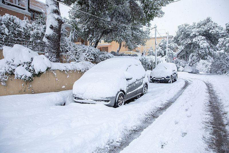 Έρχεται χειμώνας καμπανάκι για τους μετεωρολόγους: Τα προγνωστικά για τον φέτος - Πότε έρχονται τα χόνια;