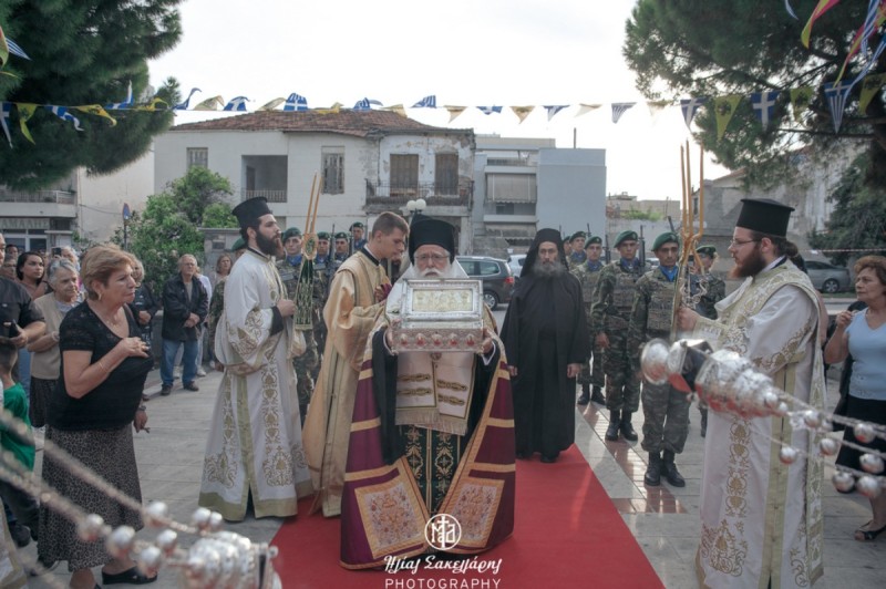 Υποδέχθηκαν στον Βόλο το άφθαρτο χέρι της Μαρίας της Μαγδαληνής