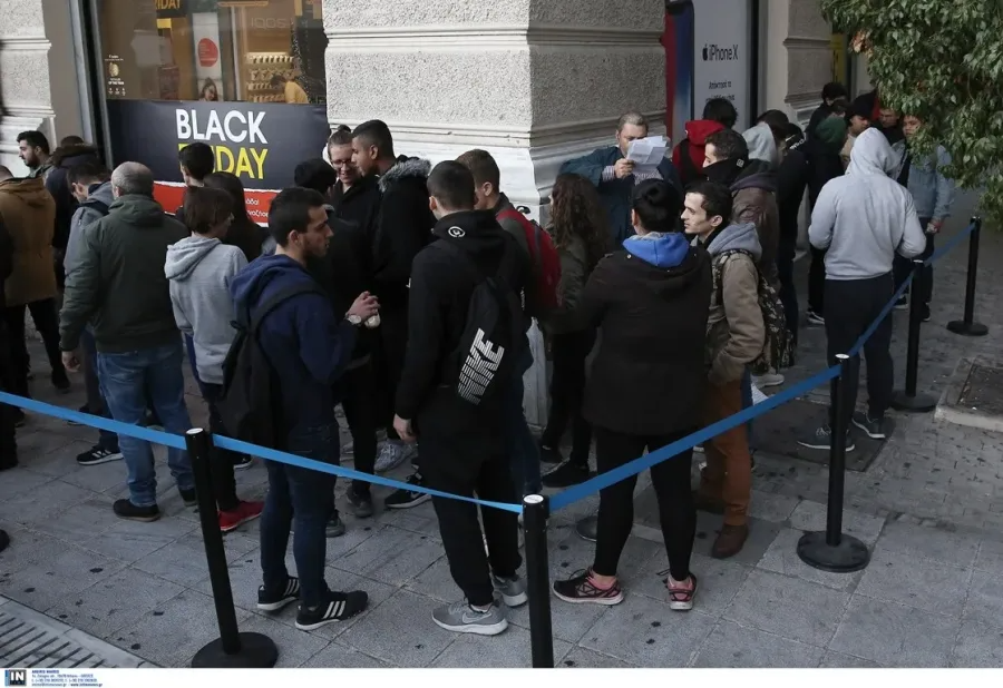 Πότε πέφτει η Black Friday