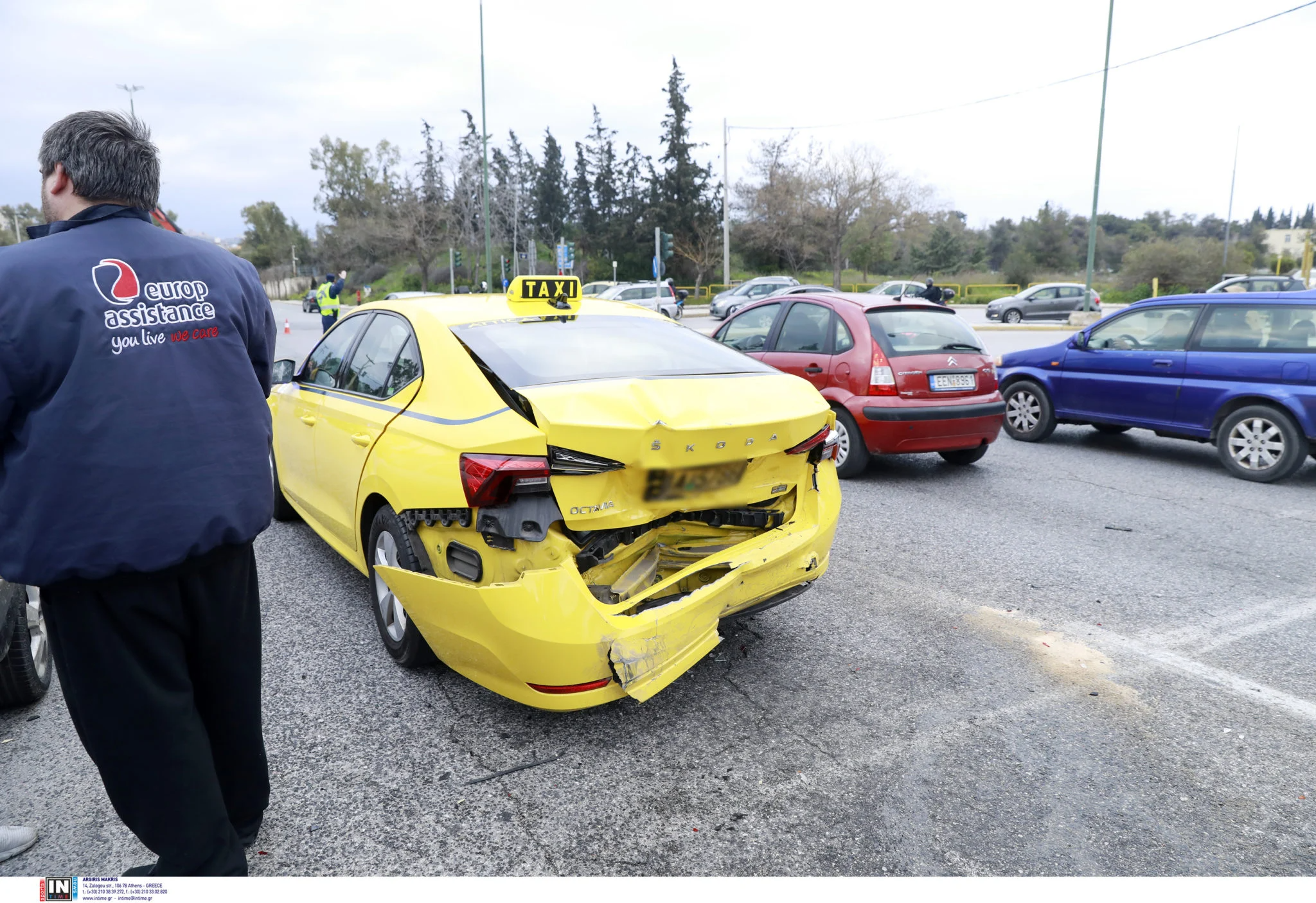 Ξεκληρίστηκε τριμελή οικογένεια 